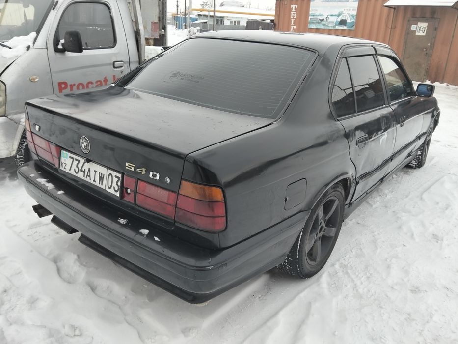 Продам бмв Е34 2л