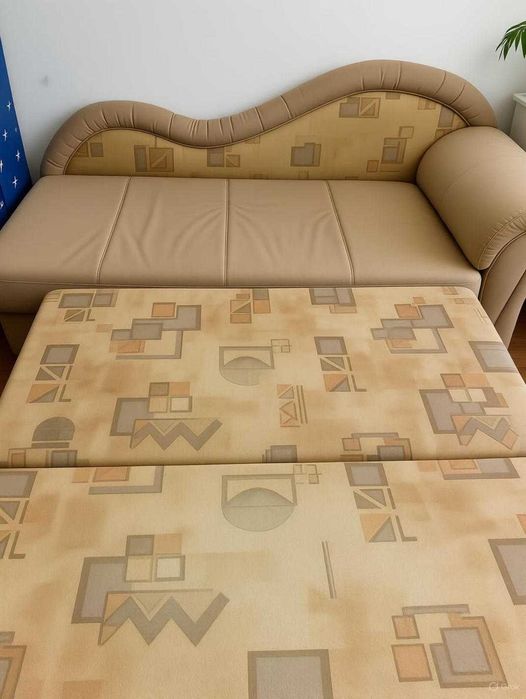 Продам диван, тахту