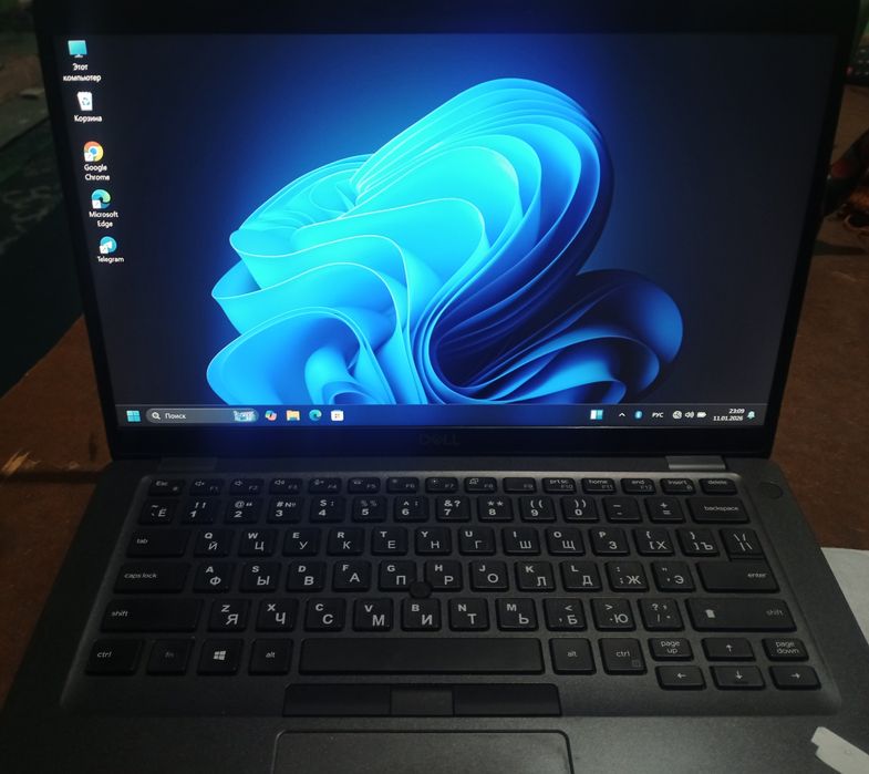 Dell Latitude 5400 kompyuter sotiladi.