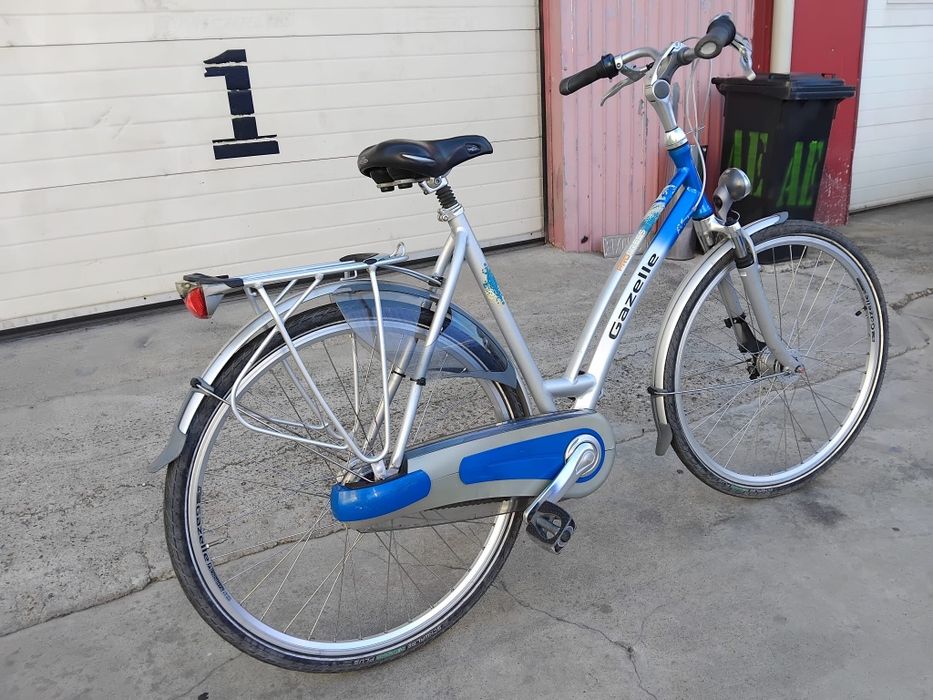 Vând bicicleta gazele din aluminiu pentru damă