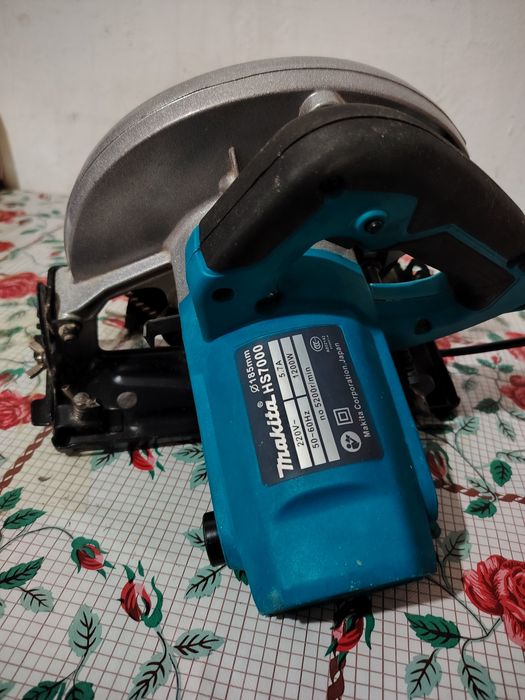 Дисковая пила, пчелка