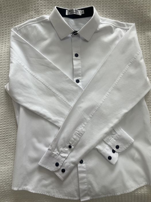 Белая рубашка для мальчика