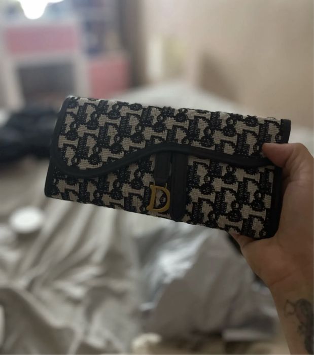 Дамско портмоне