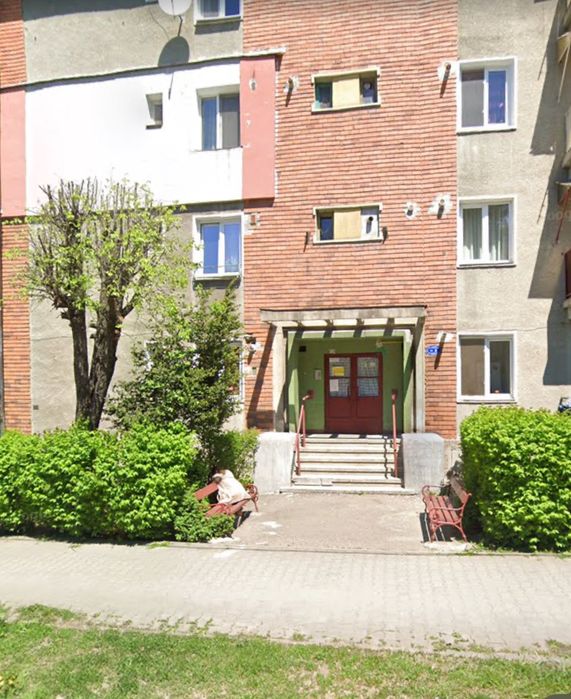 Vând garsonieră la cheie