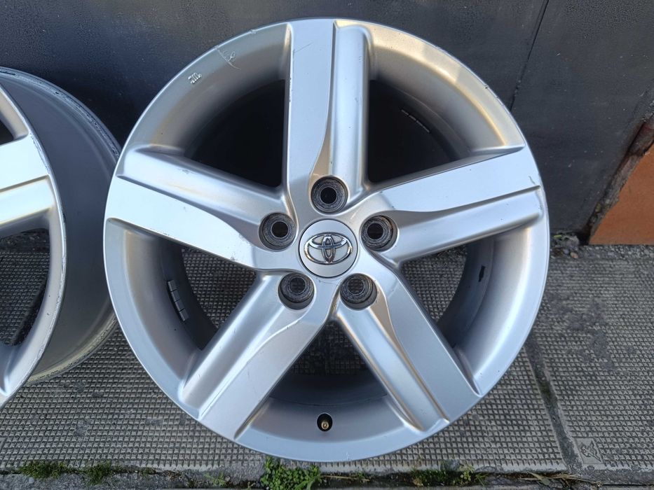 ОРИГИНАЛНИ джанти 17 ' цола 5x114,3 Toyota Auris / Тойота Аурис 7J ET50
