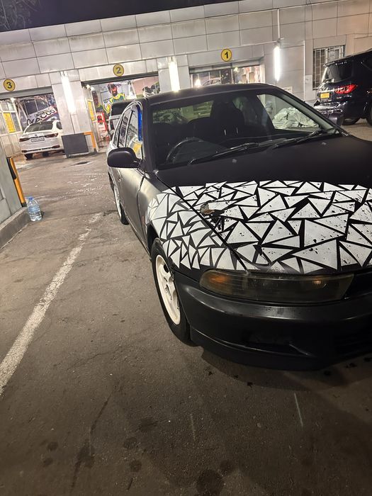 Продам mitsubishi galant