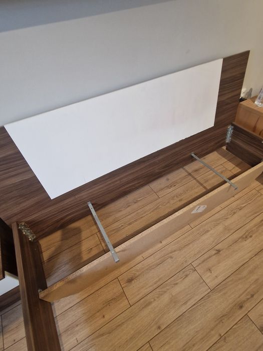 Рамка за спалня 160/200