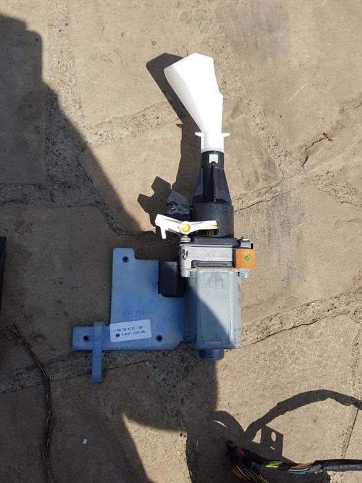 Usa culisanta electrica Sprinter Crafter Accesorii pentru uși electric