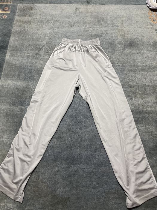 Pantaloni nike.