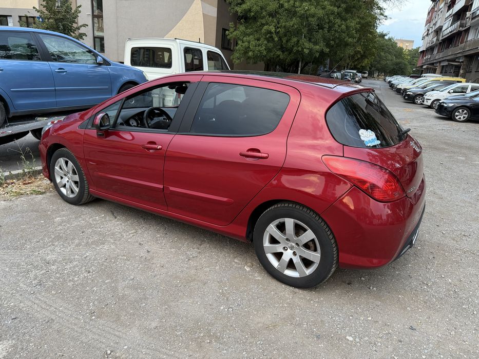 Продавам Peugeot 308 2.0 HDI