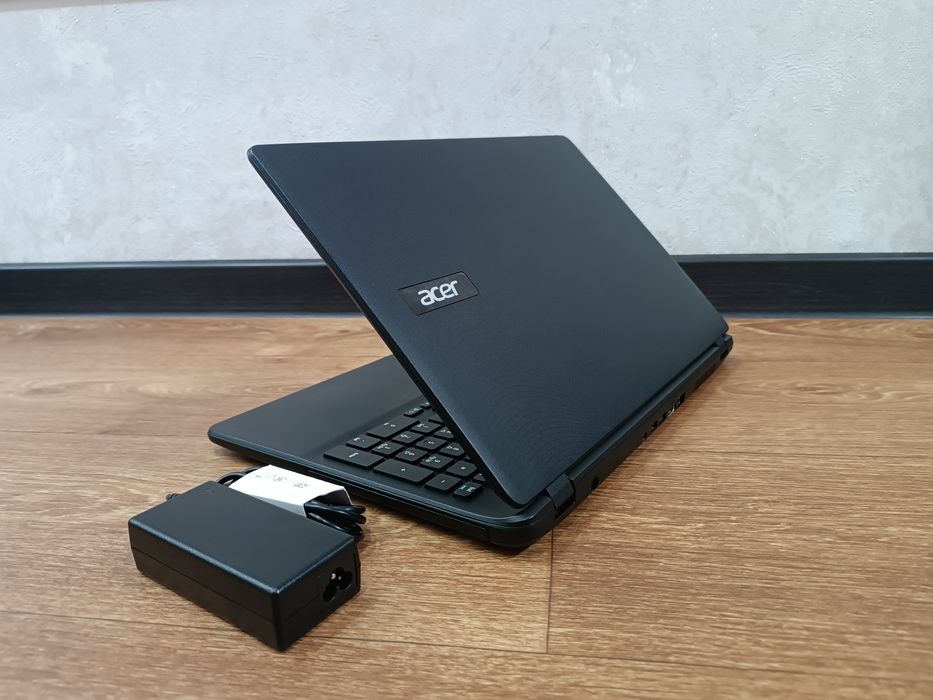 Ноутбук Acer Windows 10.
