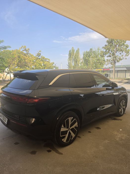 BYD Tang L EV 2026 — 680 ot kuchi — 100 kWh
