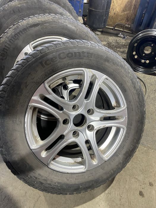 Продам резину копмлект