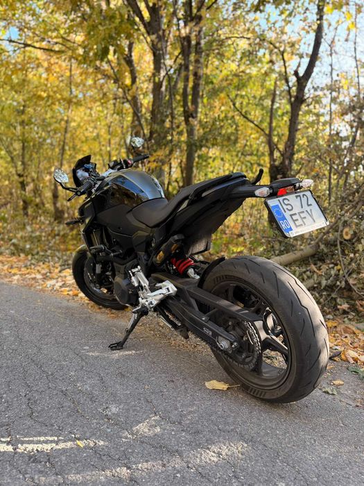 Vand motocicleta - BMW F900R  2025 Triple Black