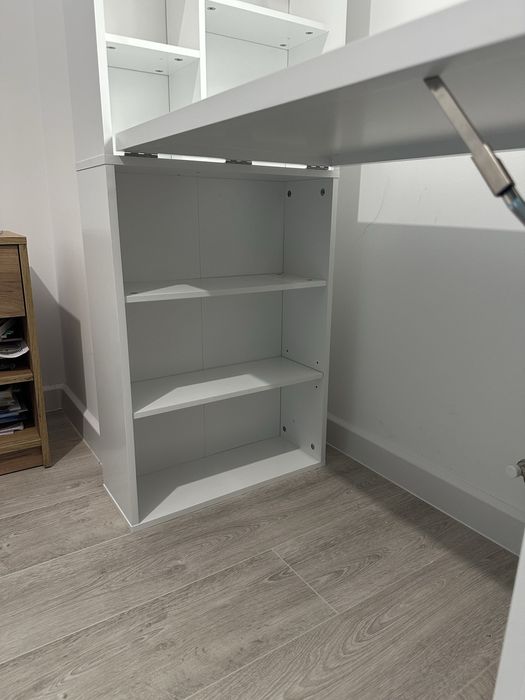 Vand birou tineret, modern nou , nefolosit . Pret achizitie 610