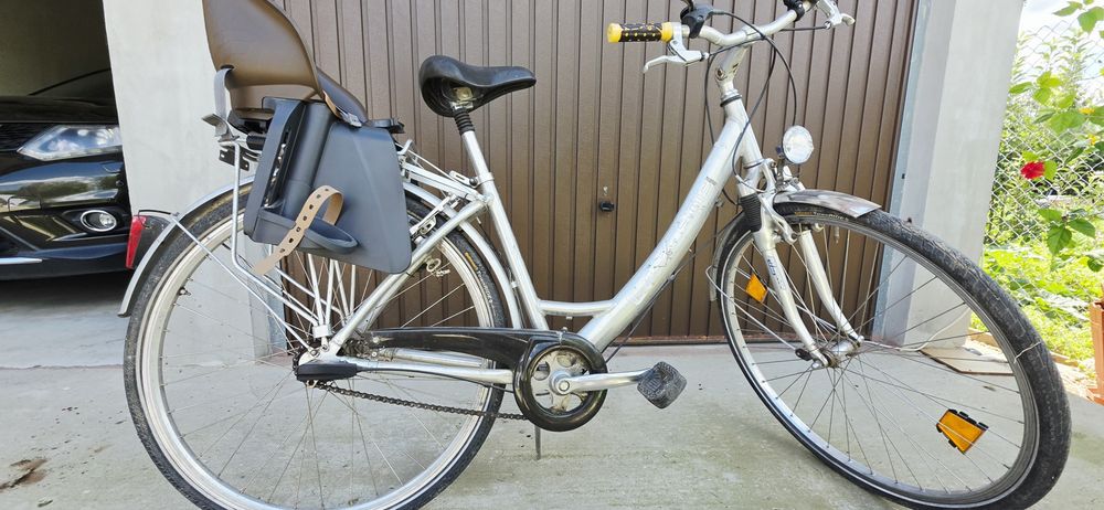 Bicicleta din aluminiu