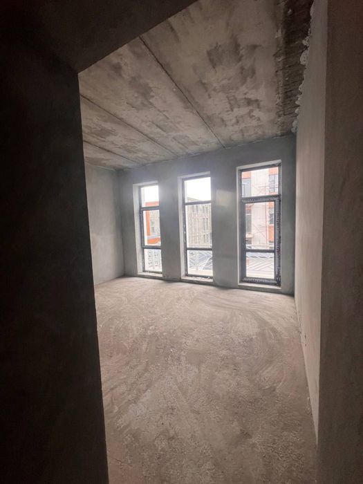 Kotejj Sotiladi 3 qavatlik