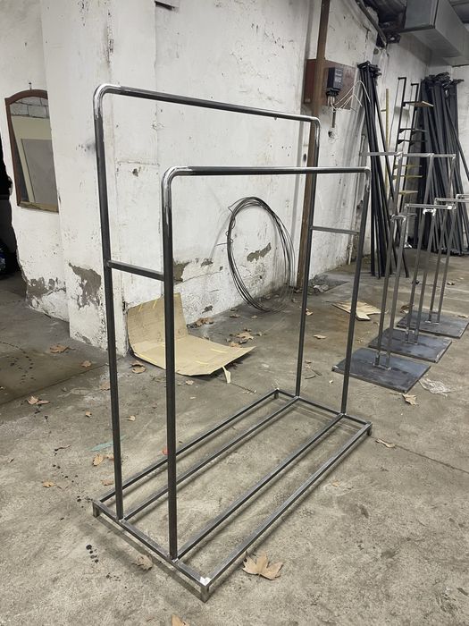 Оборудование для магазина одежды лофт