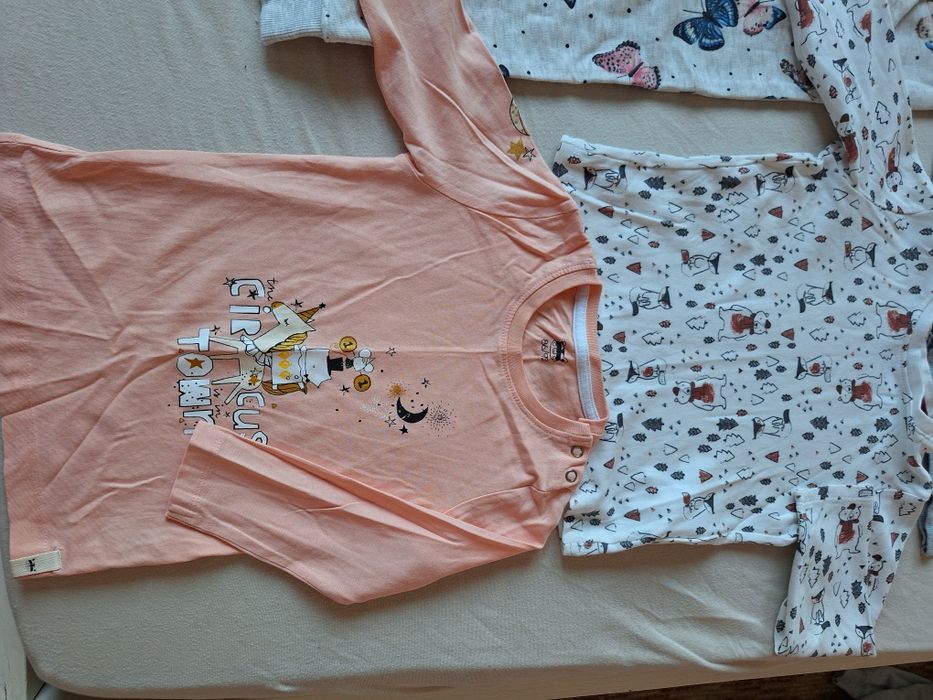 Лот от дрешки за малко момиченце , размер 18-24 м (92)