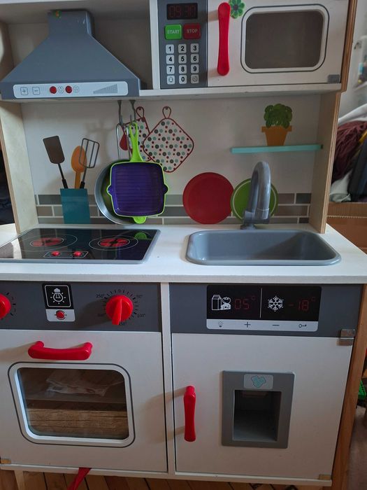 Bucatarie de lemn Lidl completa, cu accesorii suplimentare