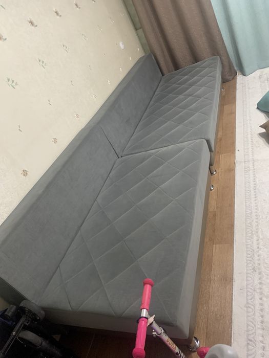 Диван для гостиной