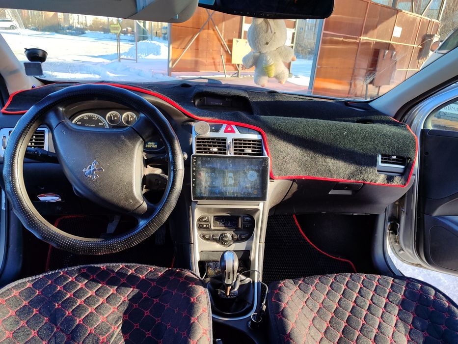 Продам экономичный Пежо 307