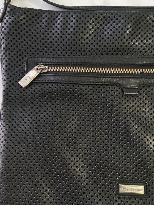 Продам сумку (дизайнерская)