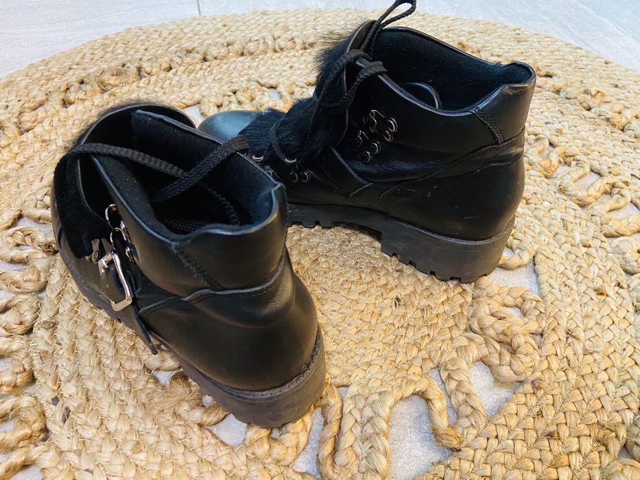 Ghete blanita neagra piele naturala