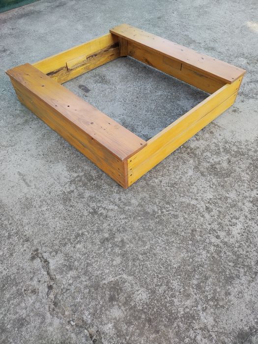 Детски пясъчник за игри в двора. Намален на 30лв.