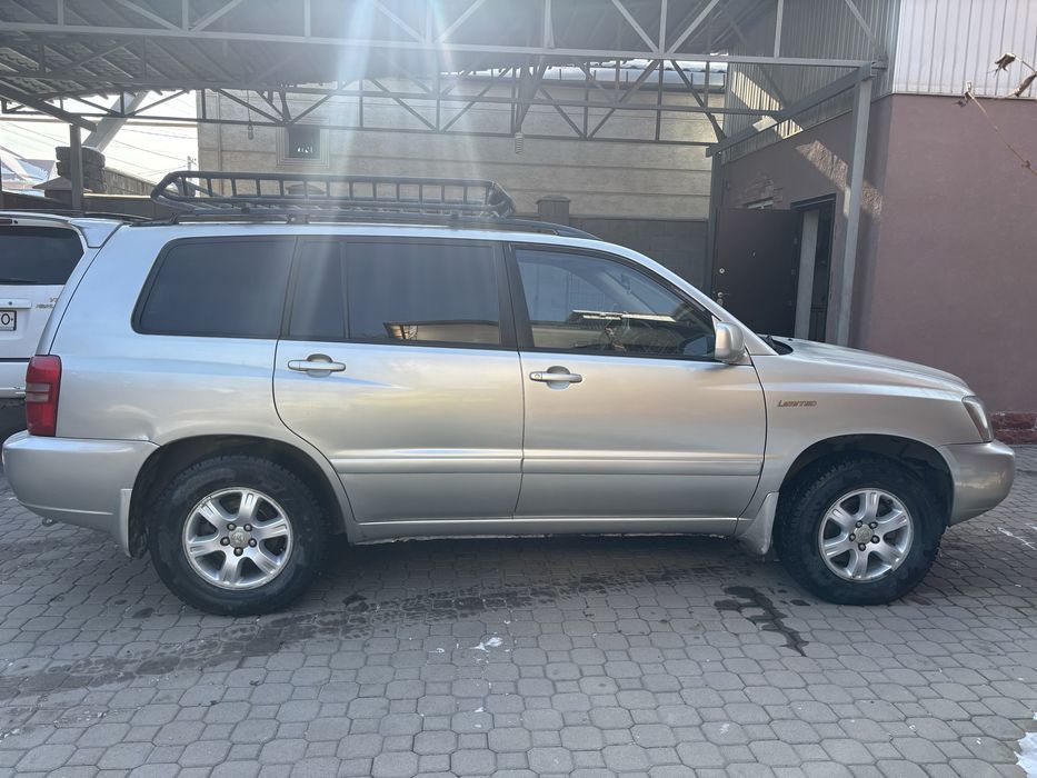 Toyota Highlender 2003 год