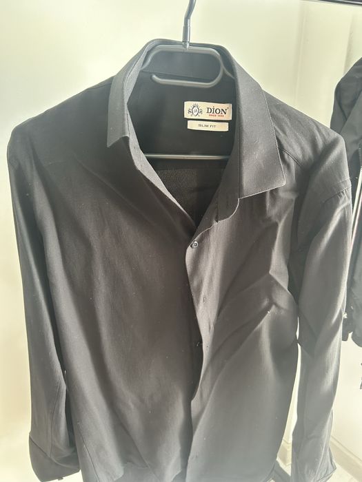 Елегантен мъжки костюм