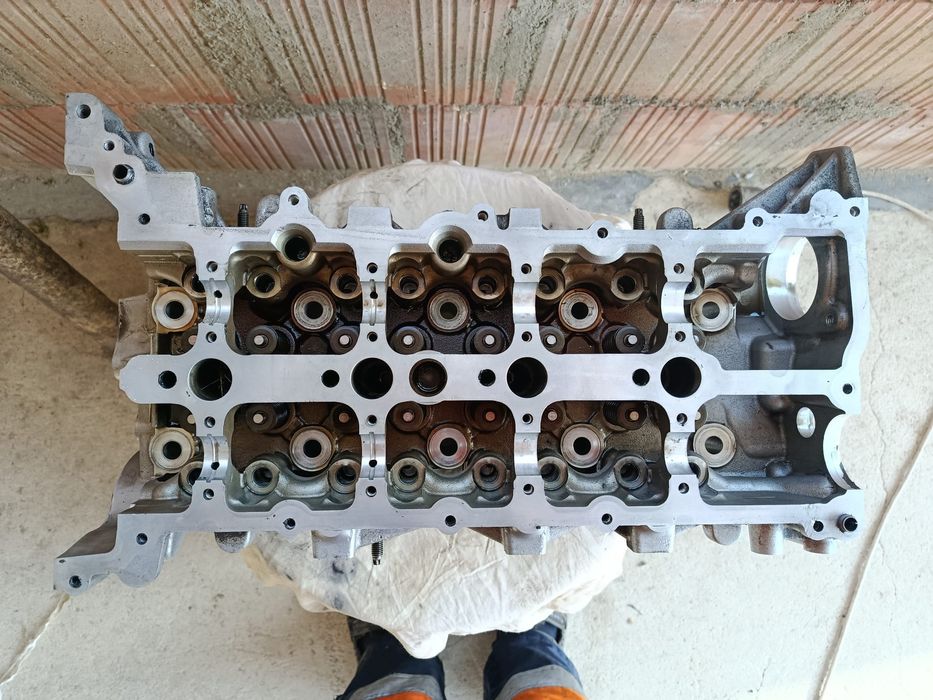 Vând 2 motoare m9r unul de koleos 4x4 și unul vivaro, trafic