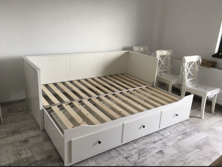Montaj divan ikea . Asamblare pat camera copii . Montez pat