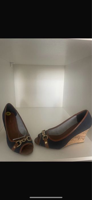 Босоножки на удобной платформе