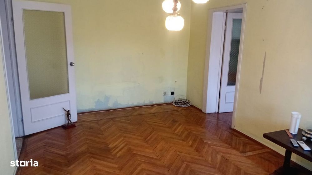 Vand apartament 2 camere Piata Mihai Viteazul
