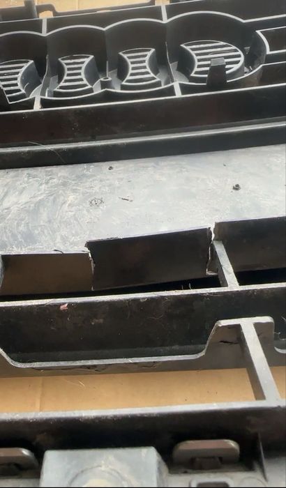 Vand grila centrala , audi A4 B8,5