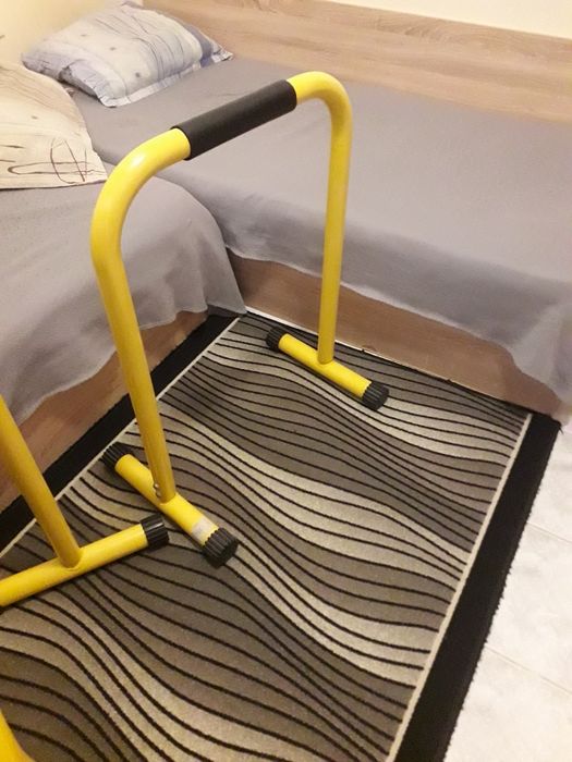 Продавам стойки за силови тренировки