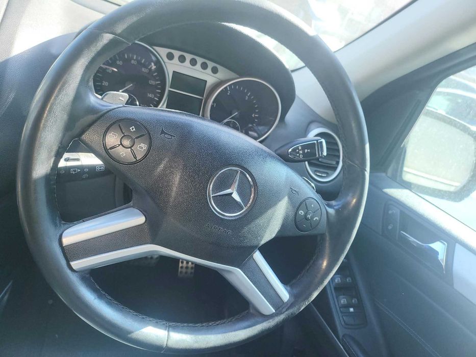 MERCEDES-BENZ ML-Class 2010 — imagine 4