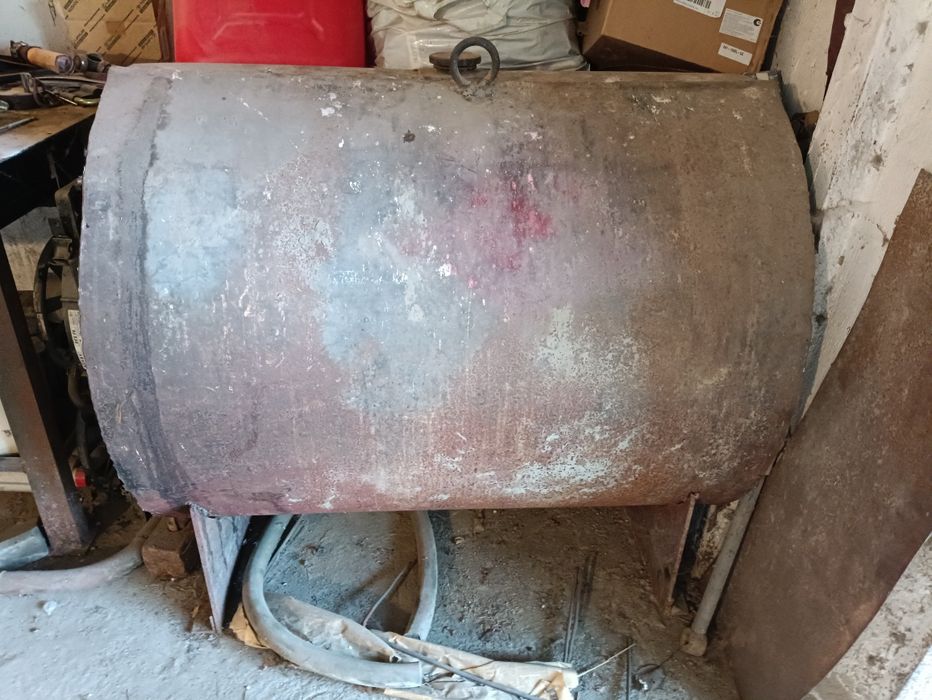 Железная ёмкость