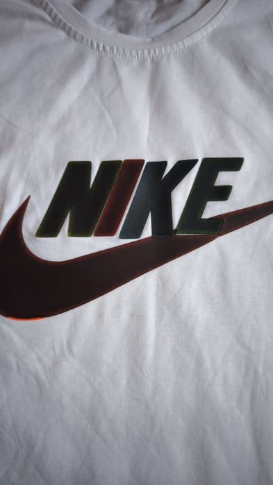 Тениска Nike 158/164 нова