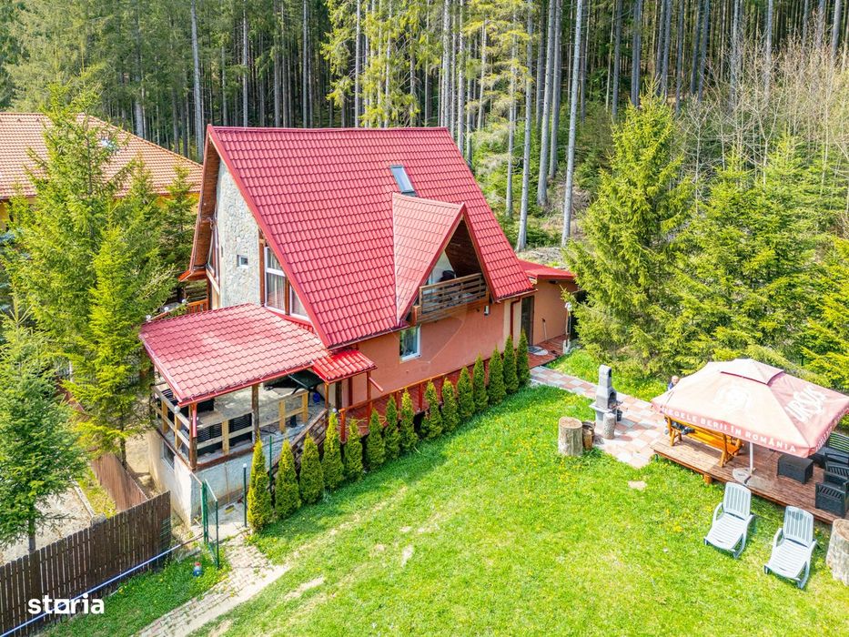 Vila cocheta în Azuga, lângă pădure, cu priveliște superbă la munți