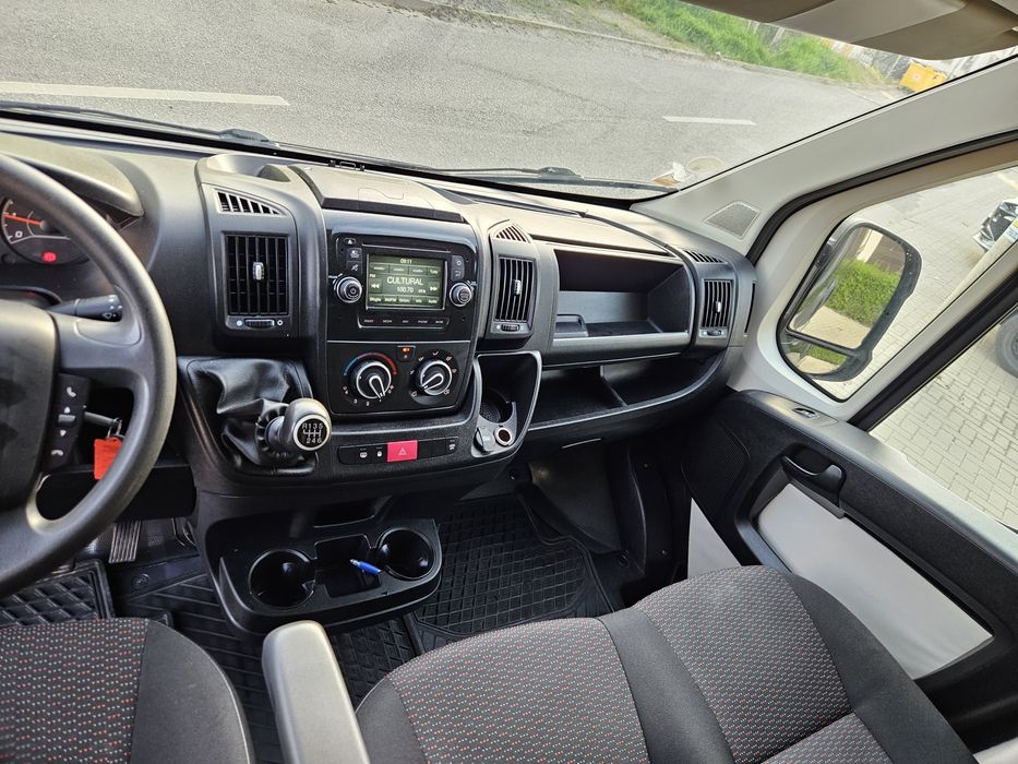 Peugeot boxer an 2019 km 90.000