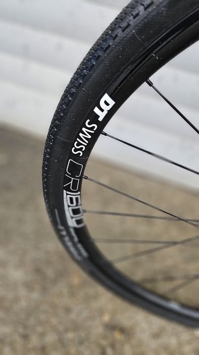 Карбонов гравел 28"