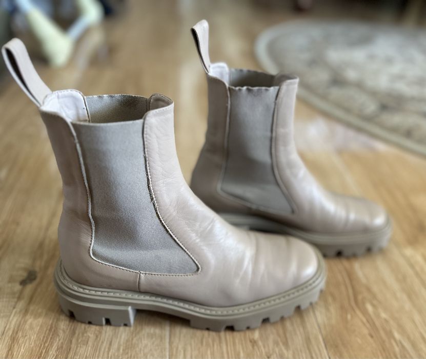 Кожаные ботинки