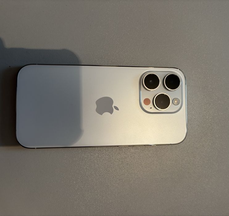 Продам iPhone 14 Pro