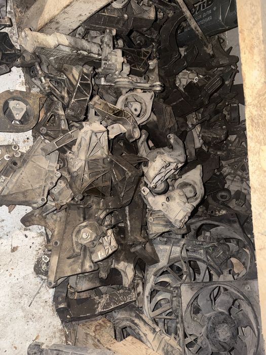 Вентилятор кронштейны прдушки ходовка ваз 2190 вестаприора гранта 2170