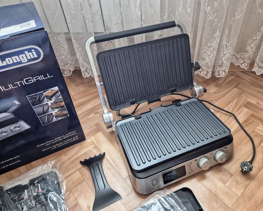 Гриль - вафельница DeLonghi CGH1030D