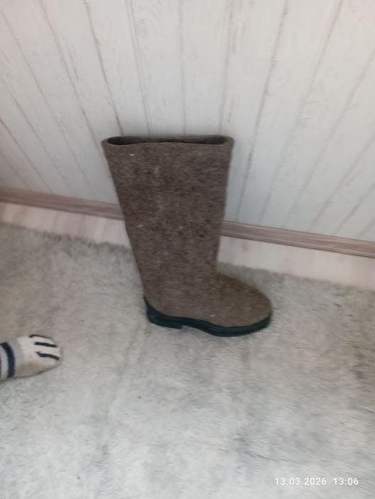 Продам валенки на  резиновой основой