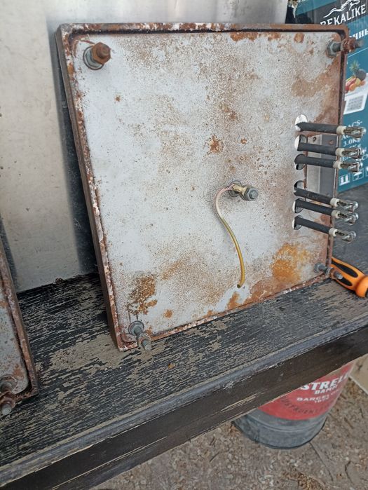 Продам комфорка квадратная