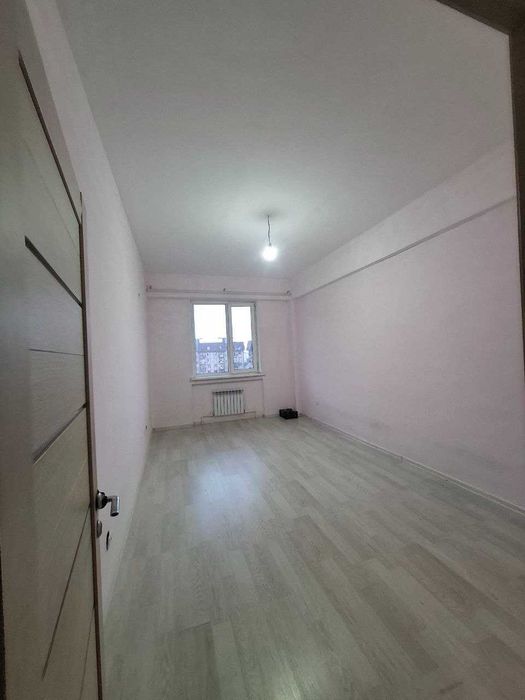 3 xonali pustoy uy ijaraga beriladi. Faqat oilaga uzoq muddatga